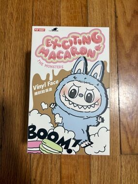 Pop Mart Exciting Macaron The Monsters sealed box Green Grape
